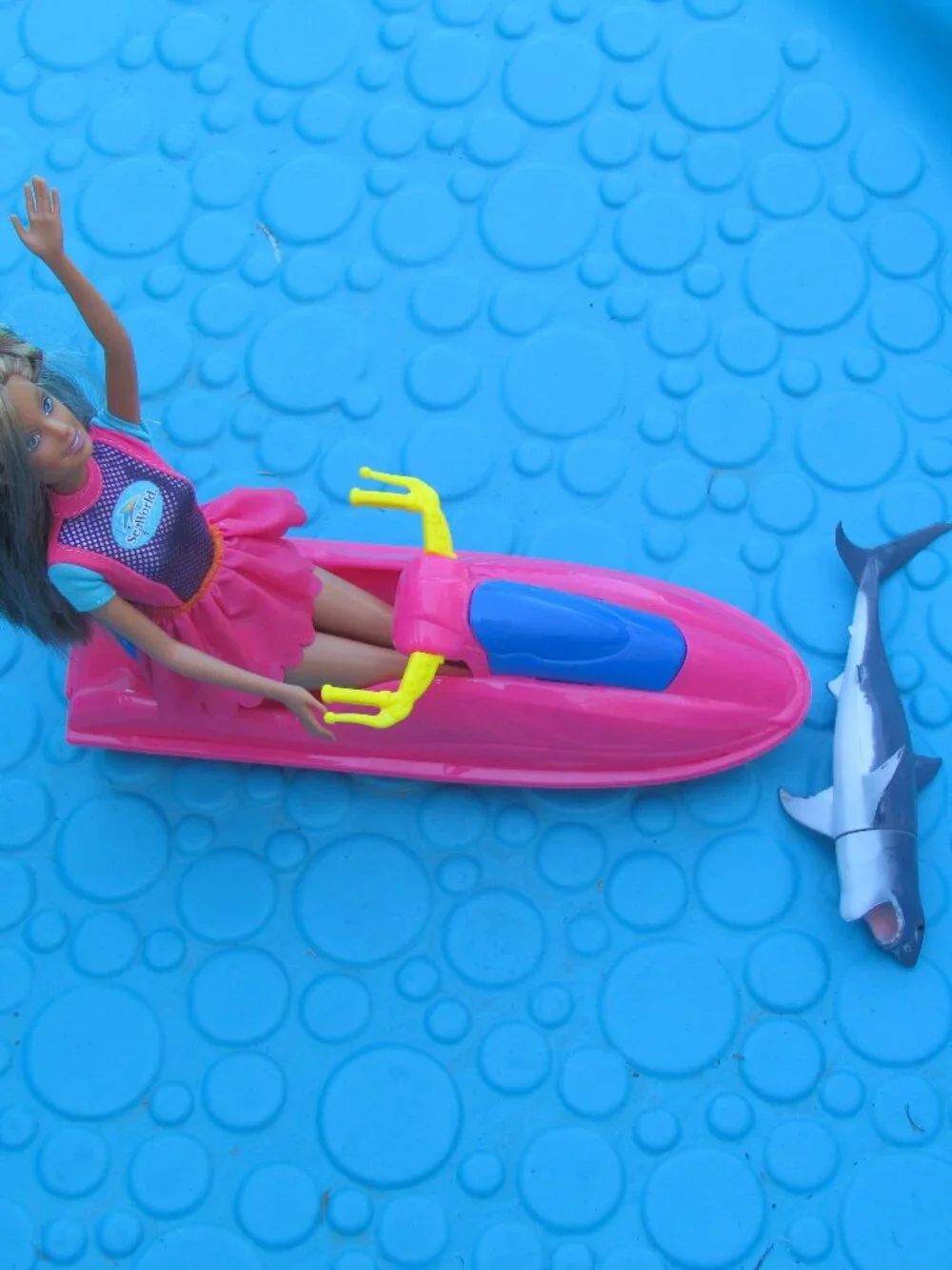 BARBIE + JET SKI + SHARK, 1978 TAN BARBIE w BEAUTIFUL STREAKED HAIR; POOL FUN!